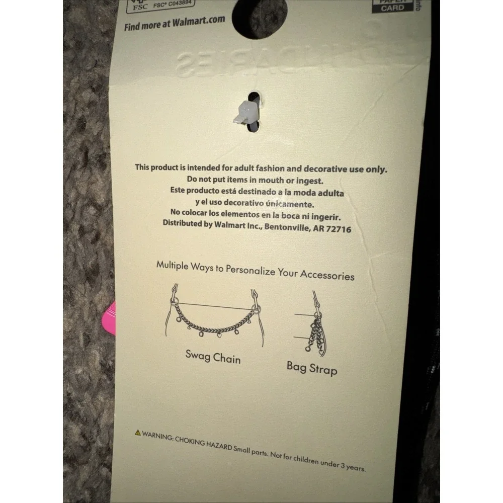 No Boundaries 6-in-1 Bag Charm Keychain New